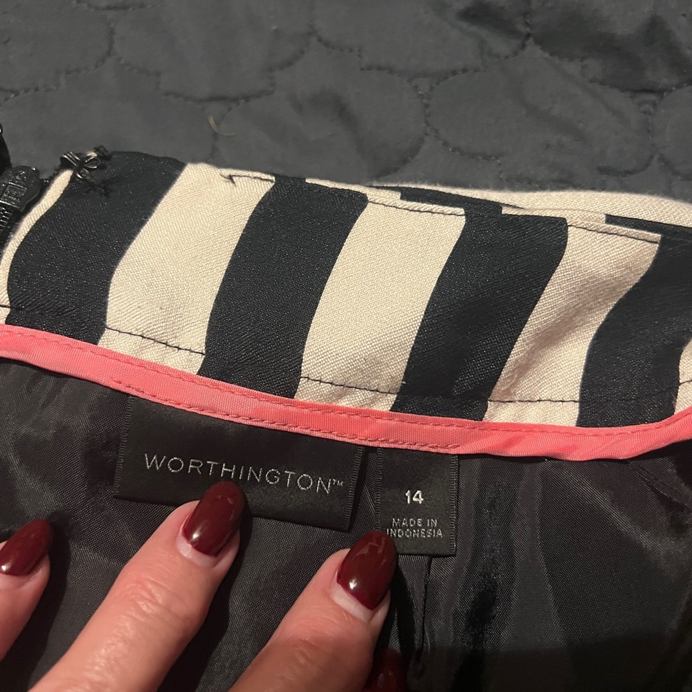 Worthington skirt